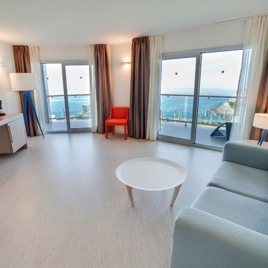 3-Schlafzimmer-Suite im Riviera Vista Hotel.